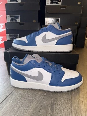 Nike Air Jordan 1 Low True Blue Cement 553558-412 para hombre y talla GS envío rápido Foto 1 de 4