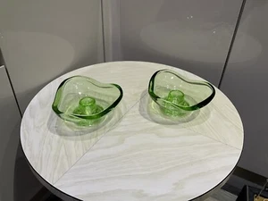 Art Deco Candlestick Holders Pair Green Depression Glass Triangular 12 X 5cm - Picture 1 of 4