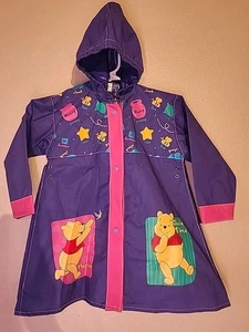 DISNEY'S WINNIE THE POOH Pooh/3T Kinder lila Druckknopf Regenmantel / Regenjacke - Bild 1 von 11