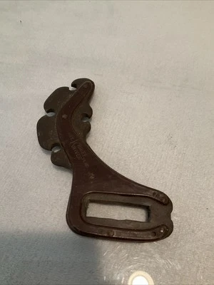 ACME KWIKEE KWIVER QUIVER Archery Recurve Long Bow Traditional Bow, Vintage - Image 1 of 3