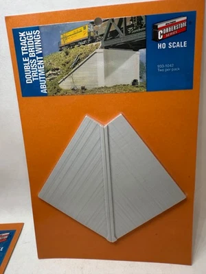 Walthers Cornerstone Series Ho Scale Double Track Truss Bridge Abutment Wings - Image 1 of 4