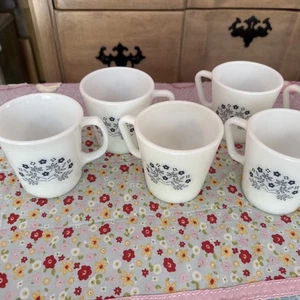 Vintage Pyrex Summer Impressions Flower Set7  White Blue Milk Glass Cups Mugs - Picture 1 of 7
