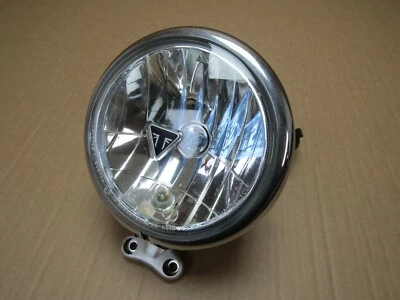 Faro Triumph Bonneville Bobber 2017 (10429) Foto 1 de 4