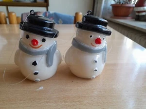 2 Schneemänner zum Anhängen, Kunststoff, 8x10cm, Nr. 7 - Bild 1 von 3