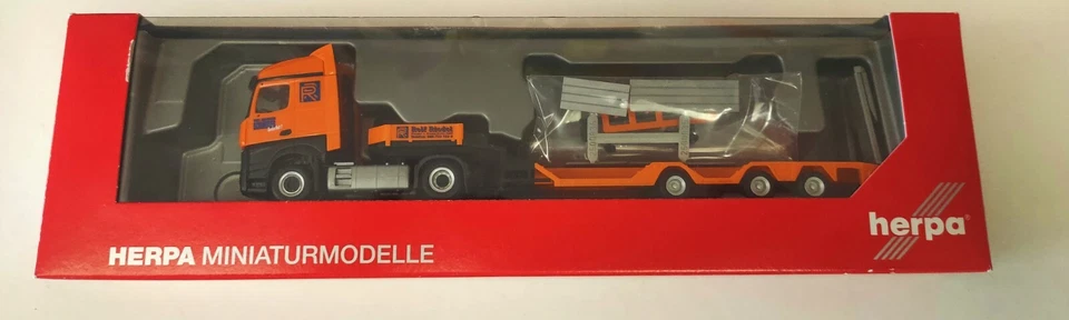 HERPA 313308 MB Actros Streamspace 2.5 Goldhofer con semirimorchio mezzi pesanti - Immagine 1 di 1