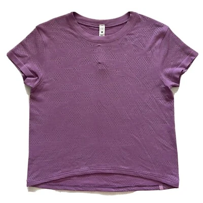 Camisa corta Lululemon Dot Camuflada Glicinia Púrpura Train to Be 2 Foto 1 de 4