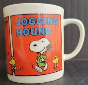 VINTAGE 1958 1965 SNOOPY WOODSTOCK JOGGING HOUND MUG JAPAN - Bild 1 von 6