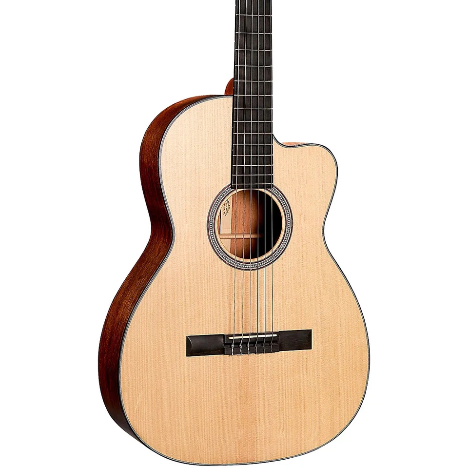 Martin 000C12-16E Acoustic-electric Nylon-string Guitar - Natural