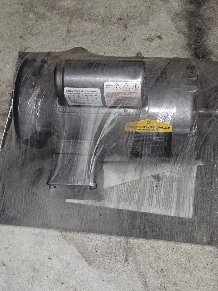 BALDOR L3510M 35J527Y191  L3510M - 1HP,1725RPM,1PH,60HZ,56/56H,3524L,TEFC - Image 1 of 4