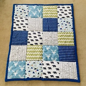 The Peanutshell Woodland Animal Blue Mountains Patchwork Quilt Blanket - Picture 1 of 13