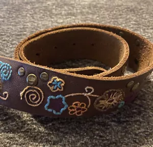 Lucky Brand Brown Tan Leather Embroidered Floral Belt Boho Hippie Brass - 28” - Picture 1 of 6