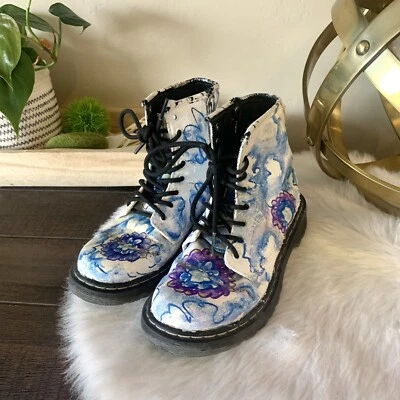 Botas DR MARTENS Delaney Adventure Time Cartoon Network Junior Personalizadas Talla 2 Foto 1 de 4