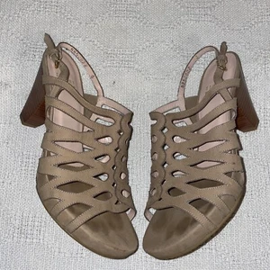 Stuart Weitzman Womens Dress Heels Size 6 B Tan Leather Sling Back Shoes Pumps - Picture 1 of 12