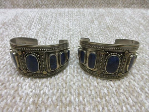 Ein Paar kleine Lapislazuli Armband Manschetten Ethno Tribal Bauchtanz - Bild 1 von 11