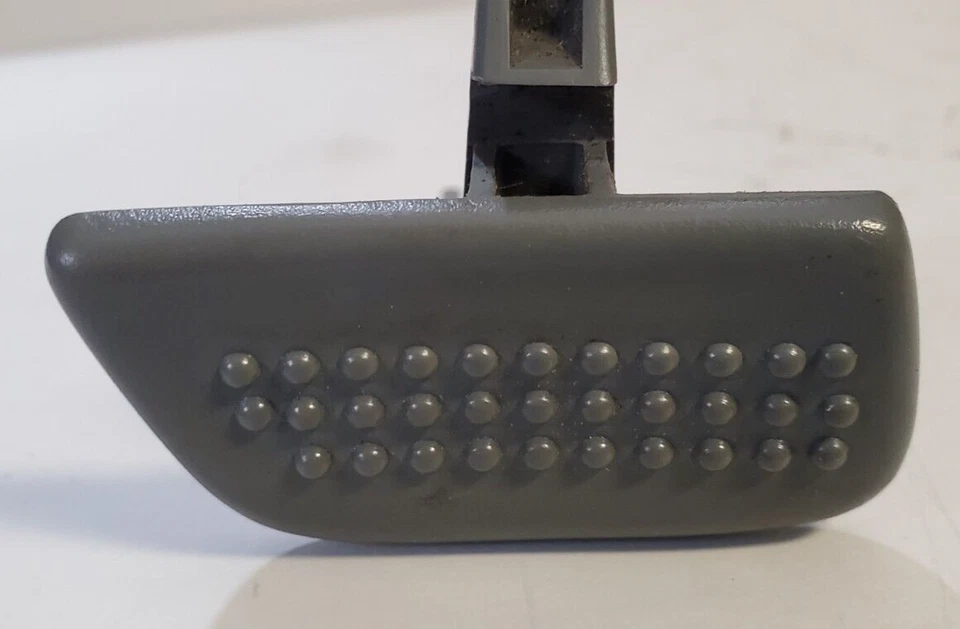 97-02 Camaro Z28 SS Firebird Trans Am Center Console Lid Arm Rest Button OEM - Image 1 of 4