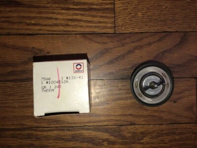 Nuevo de Lote Antiguo GM 1987-1991 Chevrolet Beretta Corsica Cavalier 2.0L 2.2L Termostato de Refrigerante Foto 1 de 4