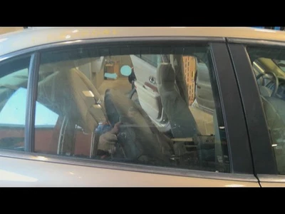 (LOCAL PICKUP ONLY) Passenger Right Rear Door Glass Fits 00-05 LESABRE 721648 - Image 1 of 4