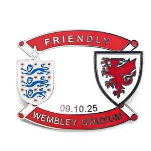 ENGLAND v WALES ANSTECKNADEL ABZEICHEN FREUNDLICH KOSTENLOSER VERSAND UK 48 STUNDEN - Bild 1 von 4