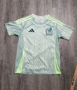 Camiseta deportiva de fútbol Adidas Team México para hombre pequeña verde Copa Mundial Atlética  - Imagen 1 de 6
