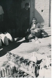 IRAN c. 1960 - Shahroud Peintre de poteries - IRAN 28 - Picture 1 of 2