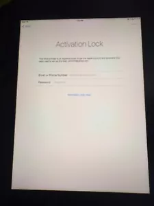 Apple iPad 2 A1395 16 GB, Wi-Fi, 9.7 in - Black - Picture 1 of 2