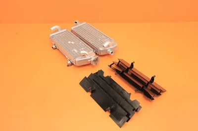 2006 98-07 KTM 300 XC 原始设备制造商散热器冷却液水库套装填充盖 Louver 格栅 — 第 1/4 张图片