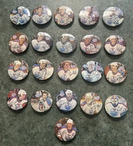 1983/84 Edmonton Oilers Ronald McDonald House buttons (21/25+ 3Duplicates) - Picture 1 of 6