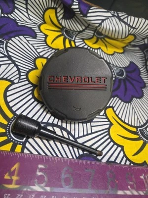 1988-1994 Chevy C/K 1500 2500 3500 Truck Sierra Horn Button 17984551 RED EMBLEM - Image 1 of 4