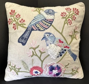 Pier 1 Dekokissen BEZUG bestickt Vogel Finken Blumen creme blau rosa - Bild 1 von 8