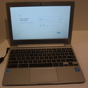 Samsung Chromebook XE500C12 Celeron N2840 2.16GHz 2GB RAM 16GB SSD 11.6" - Picture 1 of 7