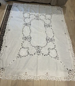Vintage Linen Embroidered Tablecloth 66x 85” - Picture 1 of 10