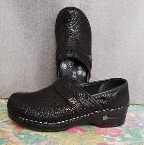 Koi by Sanita Clogs Shoes Womens Size 6 US 37 EU Black Textured Leather Nursing - Picture 1 of 4
