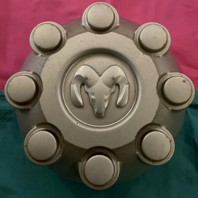 Tapacubos central Dodge Ram Silver 1500 2500 3500 Power Wagon OEM 2003-2012 Foto 1 de 4