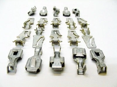 GMC 16-14 AWG M/F GM 20 piezas arnés de cableado terminal conectores de crimpado nos  Foto 1 de 4