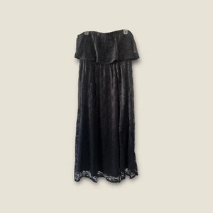 New Torrid Strapless Black Lace Maxi Dress Ruffle Smock Bodice size 4 4X (9218) - Picture 1 of 4