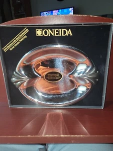 Oneida Tray 18/8 Stainless 9" X 7" In Box - Picture 1 of 5