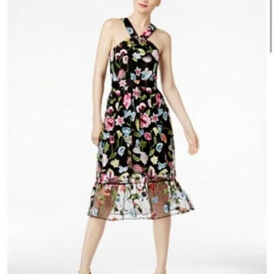 VESTIDO "CYNTHIA ROWLEY" NEGRO FLORAL BORDADO CORTE Y ACAMPANADO TALLA: M NUEVO CON ETIQUETAS Foto 1 de 4