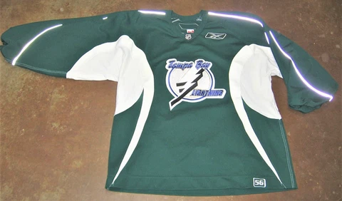 NHL PRO STOCK TAMPA BAY LIGHTNING REEBOK SIZE 56 HEAVY WT PRACTICE HOCKEY JERSEY Cover