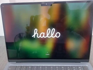 2024 Apple MacBook Air 13 inch Laptop M3 Chip 16GB 256GB SSD (A3113) - Midnight - Afbeelding 1 van 13