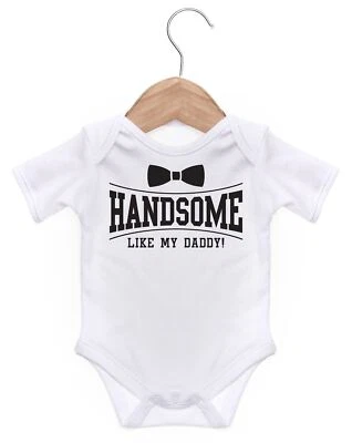 ART HUSTLE Handsome Like My Daddy Fliege Design Baby wachsen für Baby Junge oder Mädchen