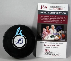 ISAAC HOWARD SIGNED TAMPA BAY LIGHTNING Puck 2022 NHL DRAFT AUTOGRAPHED +JSA COA - Picture 1 of 2