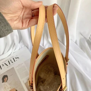 Repuesto de bolso de cuero Louis Vuitton pequeño/grande vintage con correa de vachetta - Imagen 1 de 13