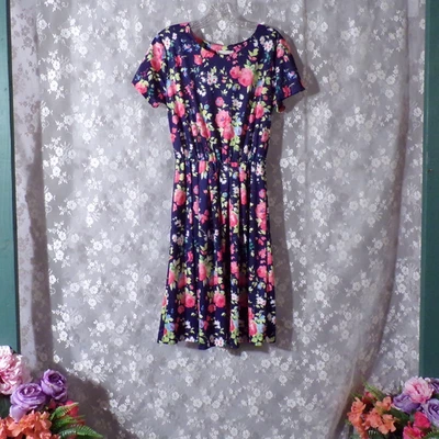 Vintage 80s Floral Dress Size Medium P 1980s Retro Dark Blue Feminine Casual - Image 1 of 4
