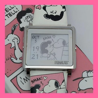 Reloj digital Epson Smart Canvas Peanuts Snoopy & Lucy con caja y manual USADO Foto 1 de 4