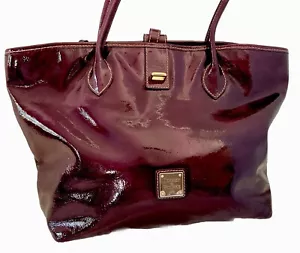 Vintage Dooney & Bourke Tote Wine Satchel Closure Snap End Closure Straps Logo - Picture 1 of 24