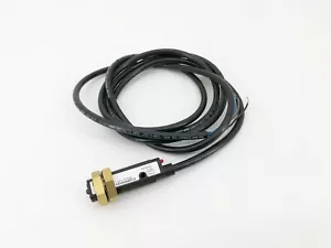 New Eaton 13100A6513 Retro Reflective Sensor 24" Range 20-264 VAC 15-30VDC - Picture 1 of 4
