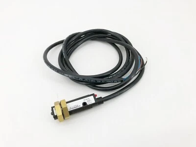 New Eaton 13100A6513 Retro Reflective Sensor 24" Range 20-264 VAC 15-30VDC - Image 1 of 4