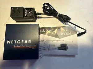 Conmutador de red Ethernet Gigabit de 5 puertos NETGEAR GS105 v4 con cable de alimentación - Imagen 1 de 4