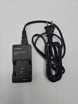 Cargador de batería Fujifilm BC-45 para baterías Fuji NP45 Li-Ion - 4,2 V, 550 mA Foto 1 de 3
