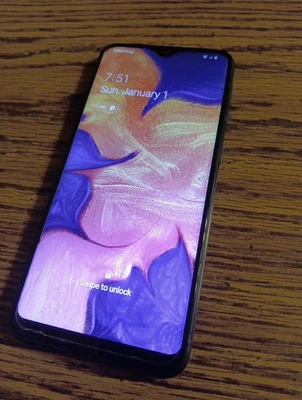 Samsung Galaxy A10e SM-A102U 32 GB 2 GB azul cricket bloqueado - tiene arañazos Foto 1 de 2